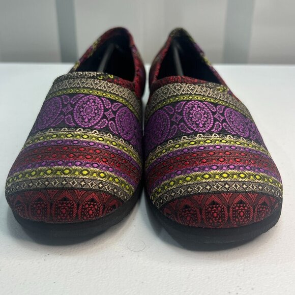 Rampage Super Boho Slip On Multicolored Flats Size 7.5M NIB Bohemian Purple Red - Picture 3 of 10